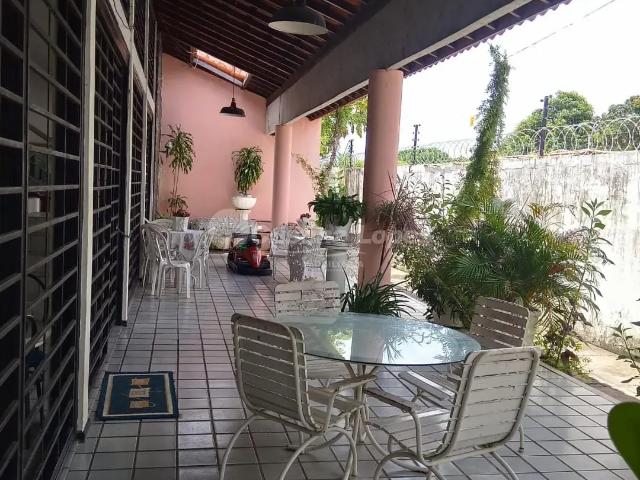 Casa em Planalto, Teresina/PI de 400m² 5 quartos à venda por R$ 1.299.600,00