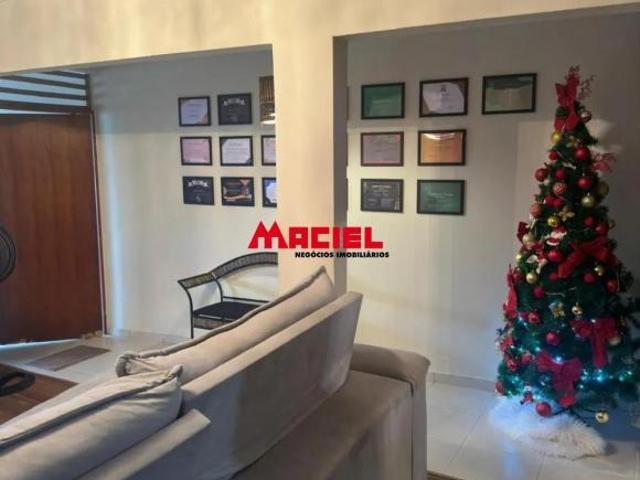 Casa Em Principal Avenida Do Bairro Santa Inês I