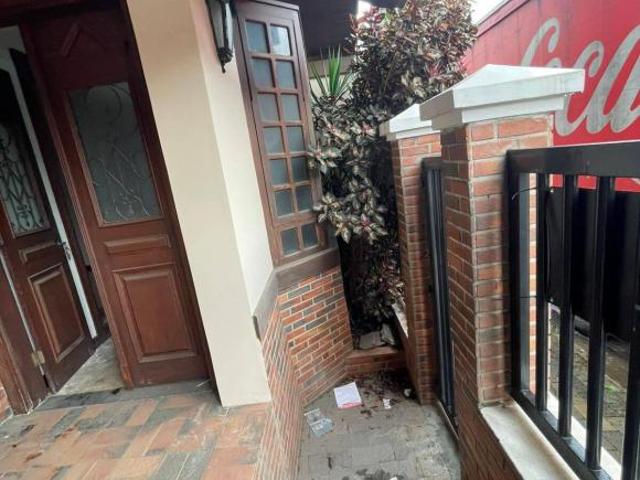Casa em Professores, Coronel Fabriciano/MG de 0m² à venda por R$ 950.000,00 ou para locação R$ 5.000
