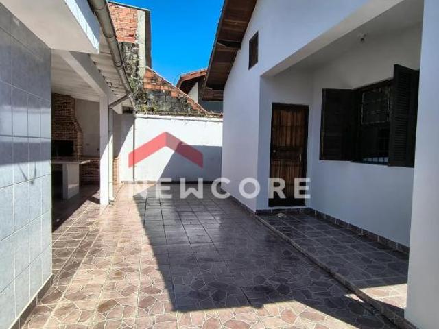 Casa em Rua Thelma Marrocos Itanhaém/SP