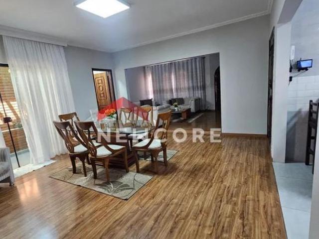 Casa em Rua Antônio dos Reis Alto Higienópolis Bauru/SP
