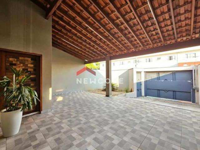 Casa em Rua Bernardino de Campos Vila Alto Paraíso Bauru/SP