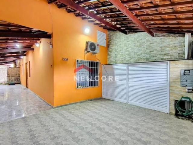 Casa em Rua Boa Esperança Ipiranguinha Ubatuba/SP