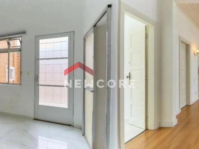 Casa em Rua Brasílio Itiberê Rebouças Curitiba/PR