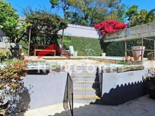Casa em Rua Dona Lida Monteiro Teresópolis Porto Alegre/RS