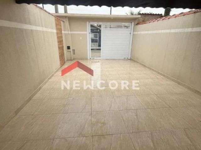 Casa em Rua dos Pescadores Jardim Praia Grande Mongaguá/SP