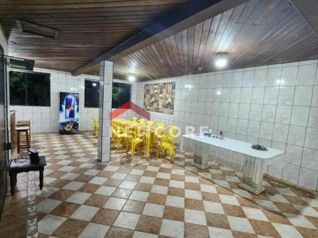 Casa em Rua Doutor José Dias de Moraes Bom Retiro Santos/SP