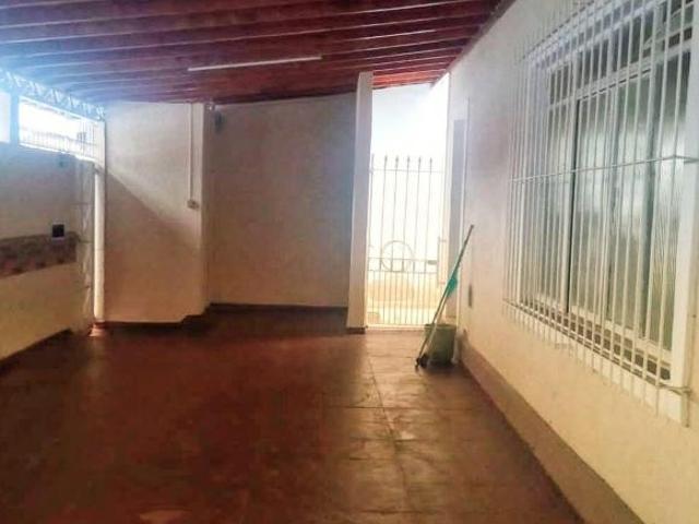 Casa em Rua Espinosa Bosque dos Eucaliptos São José dos Campos/SP