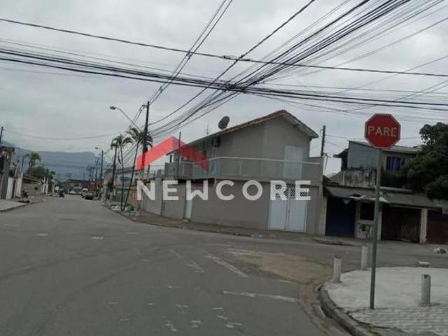 Casa em Rua Jair Roldão Tupiry Praia Grande/SP