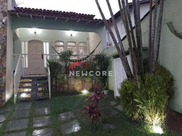 Casa em Rua Jorge Salomão Vila Suissa Mogi das Cruzes/SP