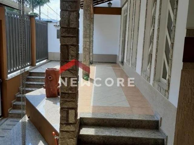 Casa em Rua José Antônio Prata Alfa Sul Manhuaçu/MG