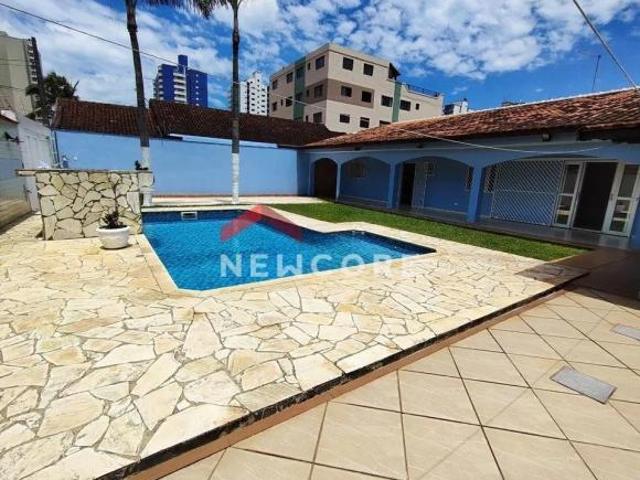 Casa em Rua Jurubaíba Caiçara Praia Grande/SP
