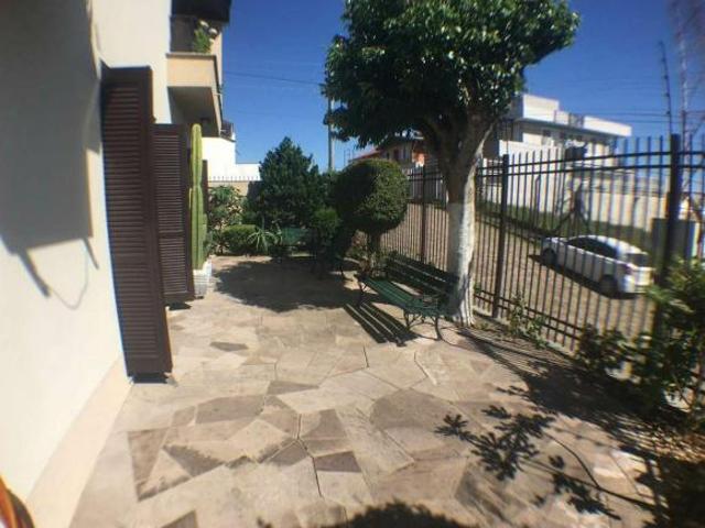 Casa em Rua Manoel Portilho Mendonça Panazzolo Caxias do Sul/RS