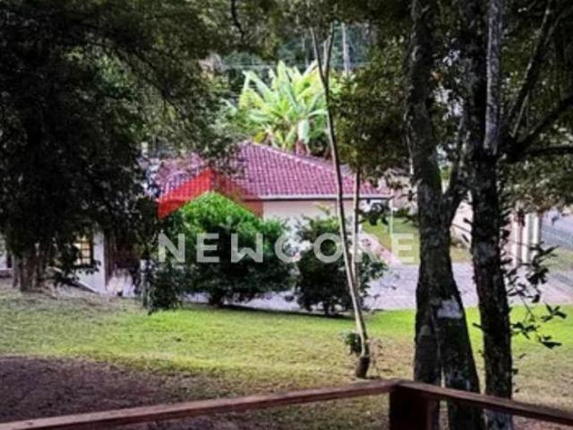 Casa em Rua Maestro Lindolpho Gaya Santa Felicidade Curitiba/PR