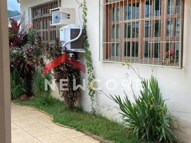 Casa em Rua Silas Pacheco Pinheiro Manhuaçu/MG