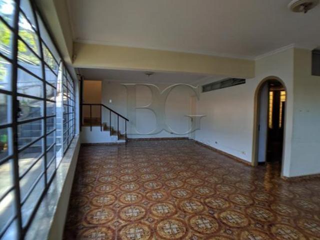 Casa em região nobre