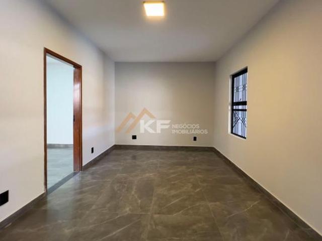 Casa em reforma à venda com 3 Quartos 1 suíte, amplo quintal no bairro Planalto Verde Ribeirão Pre