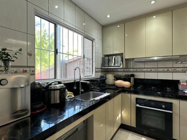 Casa em Residencial Vale das Nogueiras, Americana/SP de 250m² 3 quartos à venda por R$ 799.900,00