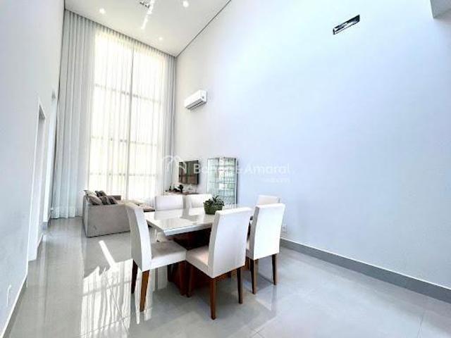 Casa em Roncáglia, Valinhos/SP de 175m² 3 quartos à venda por R$ 1.990.000,00