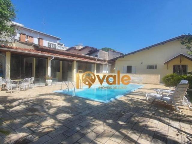 Casa em São Benedito, Pindamonhangaba/SP de 349m² 5 quartos à venda por R$ 2.000.000,00 ou para loca