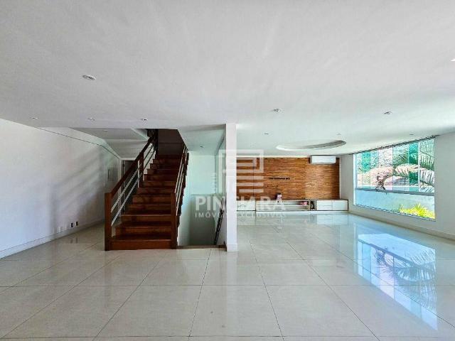 Casa em São Francisco, Niterói/RJ de 600m² 3 quartos à venda por R$ 2.400.000,00 ou para locação R$ 12.000,00/mes