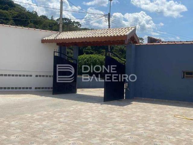 Casa em Santo Antônio do Pinhal, Centro