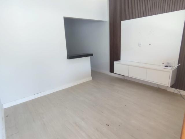 Casa em Setor Andréia, Goiânia/GO de 180m² 3 quartos à venda por R$ 299.690,00