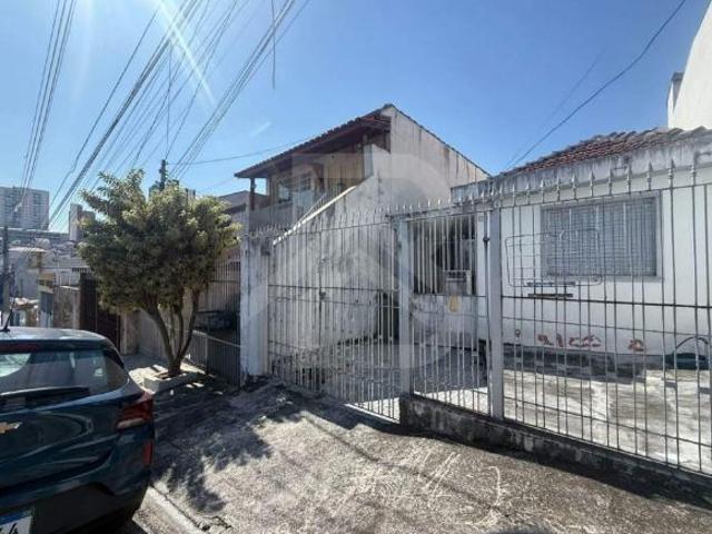 Casa em terreno de 150m²