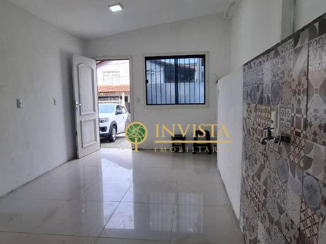 Casa em Trindade, Florianópolis/SC de 39m² 1 quartos para locação R$ 1.700,00/mes
