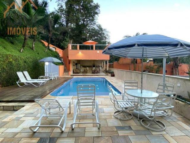 Casa em Ubatuba à venda. Condomínio no Lázaro. 6 suítes