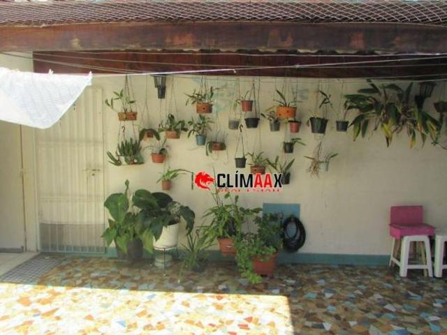 Casa em Vila Anastácio com 153m², 3 dorm quintal e 181m² de terreno