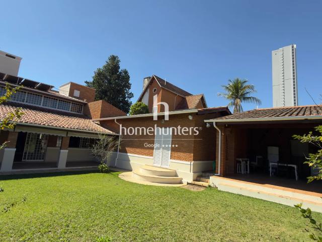 Casa em Vila Brandina, Campinas/SP de 267m² 4 quartos para locação R$ 8.900,00/mes