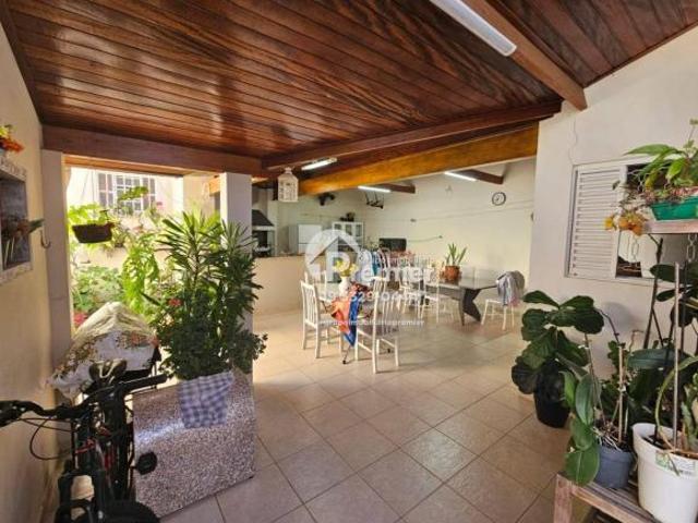 Casa em Vila Maria Helena, Indaiatuba/SP de 190m² 3 quartos à venda por R$ 865.000,00