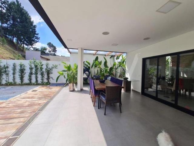 Casa em Vila São Francisco, Cotia/SP de 275m² 4 quartos à venda por R$ 3.100.000,00
