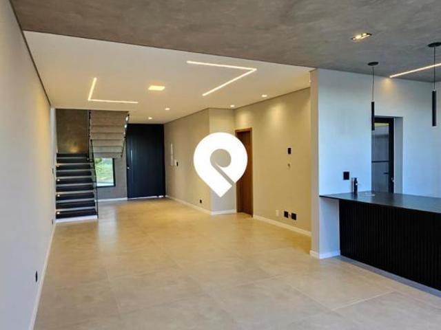 Casa em Vila São Sebastião, Mogi das Cruzes/SP de 183m² 3 quartos à venda por R$ 1.690.000,00