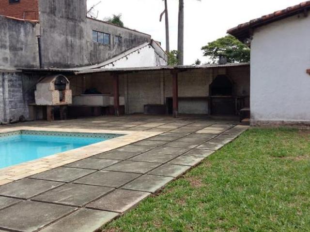 Casa em Vila Santo Antônio, Cotia/SP de 219m² 3 quartos à venda por R$ 2.300.000,00