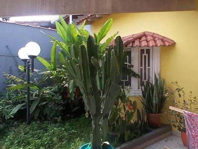 Casa em Vila Suissa, Mogi das Cruzes/SP de 200m² 4 quartos à venda por R$ 900.000,00