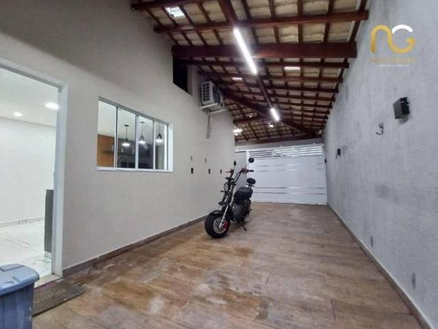 Casa em Vila Tupi, Praia Grande/SP de 72m² 2 quartos à venda por R$ 695.000,00