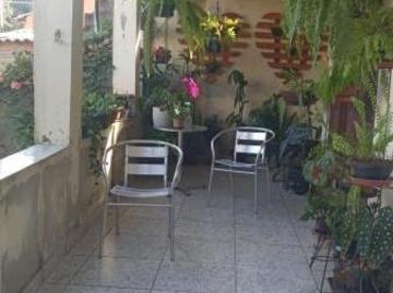 CASA EM 205m2