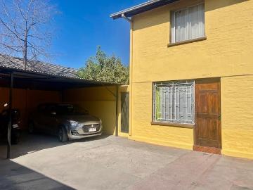 Casa en venta en Coipue, Macul - Estacionamiento