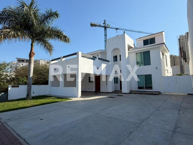 CASA EN MAESTRO MARINA MAZATLAN
