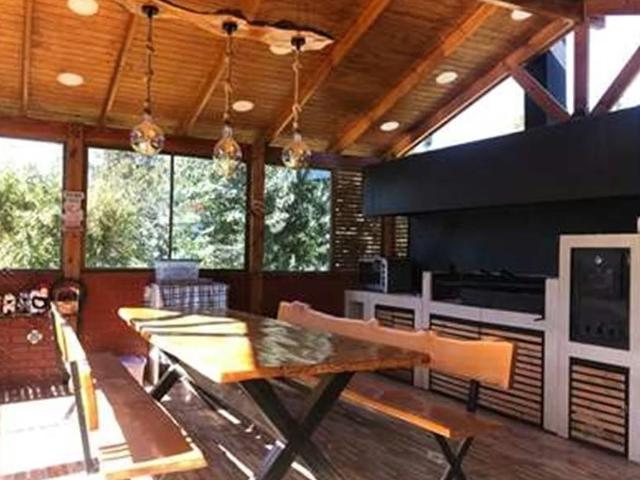 Casa en melipilla. Quincho y piscina. 4 dormitorios por 5900.00 en Melipilla