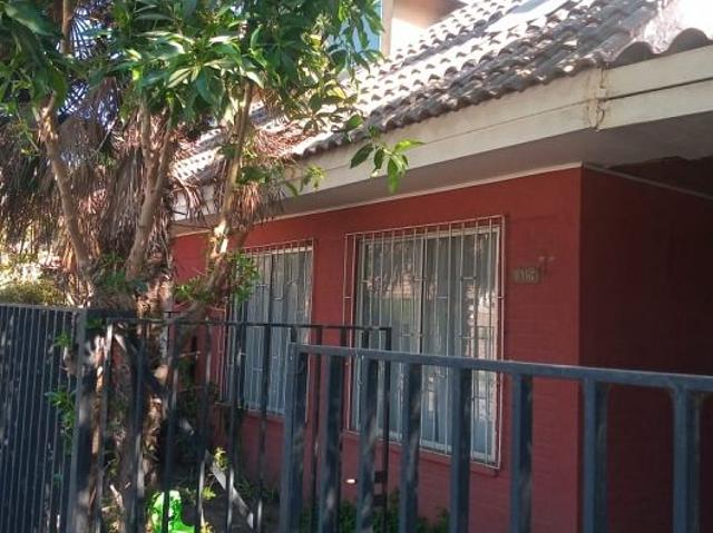 Casa en Melipilla, sector céntrico y seguro