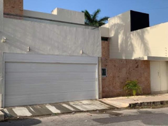 Casa en Montebello