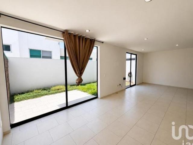Casa en Monteverde 527, Residencial El Refugio, Cp 76146, Epigmenio González, Querétaro