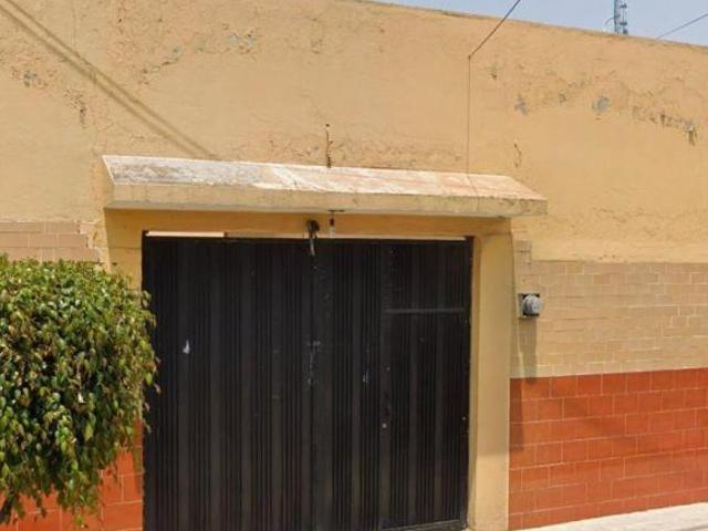 CASA EN NEZA MUY AMPLIA ADJUDICADA CERCA DEL CENTRO