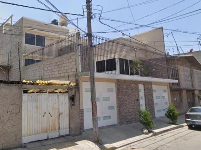 CASA EN NEZAHUALCOYOTL