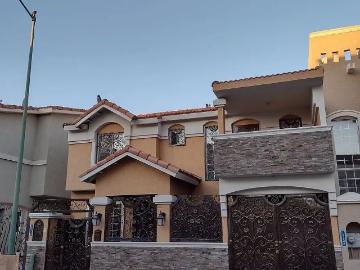 Casa en Otay Lago – cerca de todo, vía rápida, Macroplaza, garita