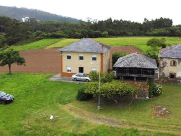 Casa en Otur, Luarca