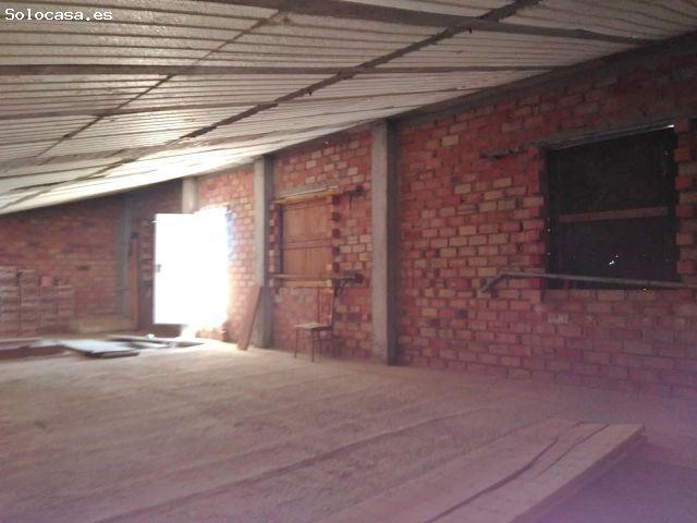 Casa EN OBRA de 450 m2 en Barriada del Ángel | Escrituras sólo de terreno / No hipotecable